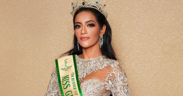 Guzeev erotikasi Qizlarning birinchi jinsiy aloqa video onlayn