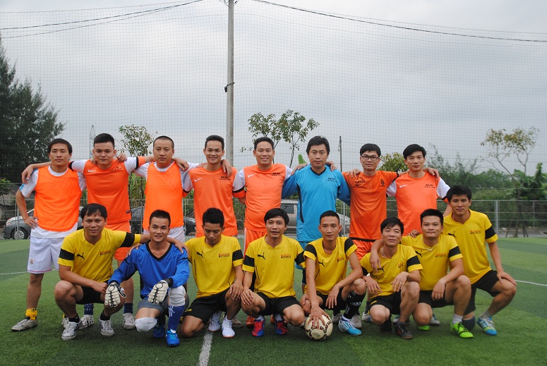 Phóng viên báo chí giao lưu bóng đá gây quỹ từ thiện