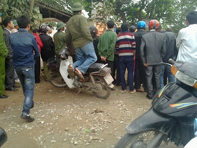 Nghệ An: Chủ quán karaoke chém chết khách hát.