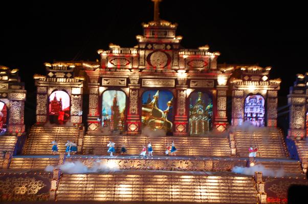 Đêm khai mạc Festival Huế 2014 rực rỡ sắc màu văn hóa Đông – Tây