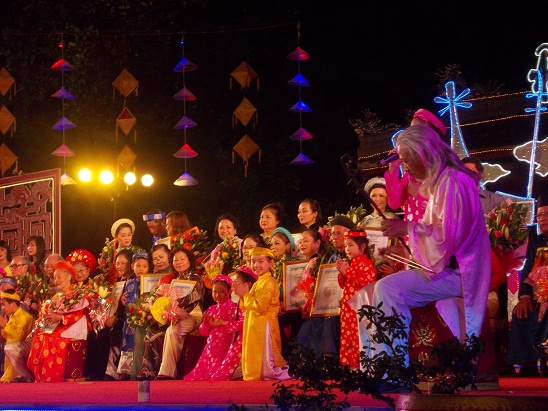 Những trăn trở về ca Huế