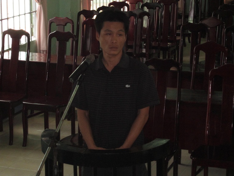 Cha đi tù vì nghe tin con…ốm Cha đi tù vì nghe tin con…ốm