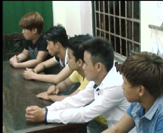 Chém bạn trai mới của người yêu cũ cho “đỡ ngứa mắt”