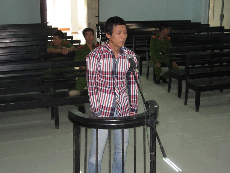 Hai lần trốn trại không thoát, đành nhận án đúp