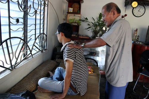 Chuyện thiếu tá quân đội 27 năm chữa bệnh miễn phí Chuyện thiếu tá quân đội 27 năm chữa bệnh miễn phí