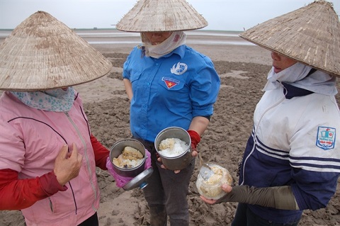 Về nơi đàn bà được ví như loài cò