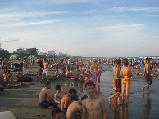 Sầm Sơn “trảm” 16 cơ sở kinh doanh vi phạm quy định