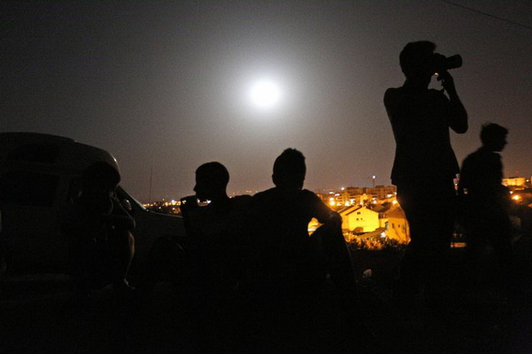 Ngỡ ngàng với vẻ đẹp của “siêu trăng