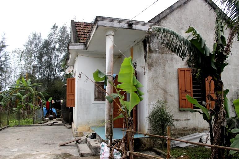 Những chiêu trò “quỷ quyệt” của gã quấy rối tình dục vợ hàng xóm