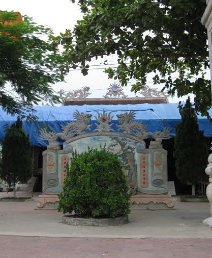 Bí ẩn về ngôi đền “níu” hàng trăm xác người đuối nước Bí ẩn về ngôi đền “níu” hàng trăm xác người đuối nước