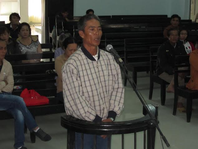 Giúp đám tang, trộm được vàng