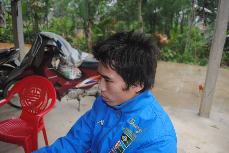 Xã đội phó hành xử dân theo kiểu côn đồ Xã đội phó hành xử dân theo kiểu côn đồ