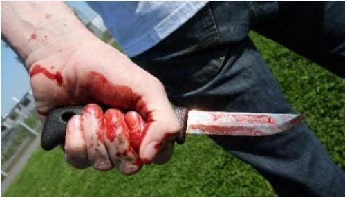 Nam sinh lớp 11 đâm chết bạn trong hội trại