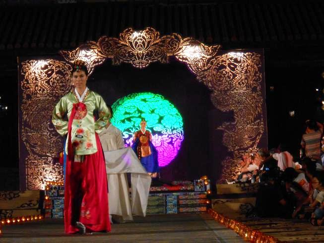 Hội tụ những sắc màu Châu Á tại Đêm Phương Đông Festival Huế 2014