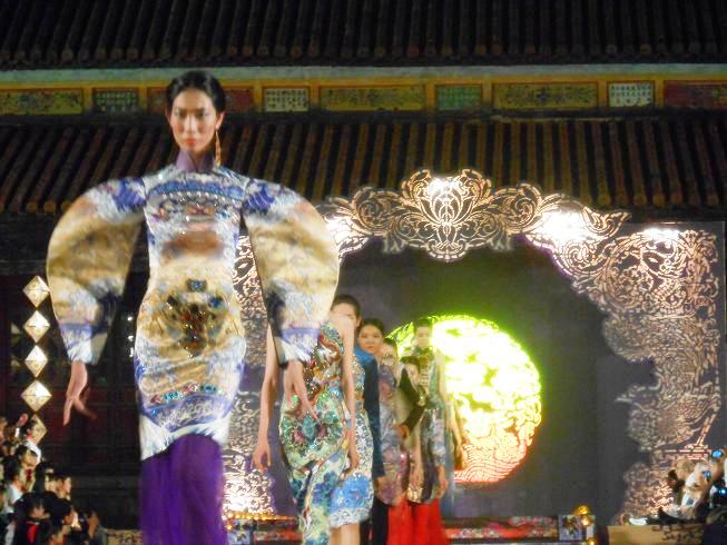 Hội tụ những sắc màu Châu Á tại Đêm Phương Đông Festival Huế 2014