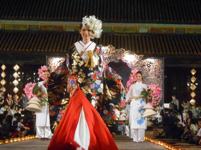 Hội tụ những sắc màu Châu Á tại Đêm Phương Đông Festival Huế 2014