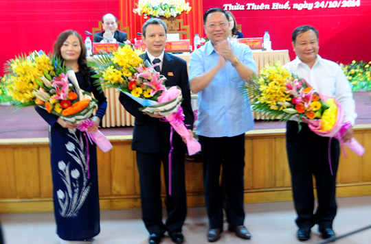 Bầu nhân sự mới cho HĐND và UBND tỉnh Thừa Thiên - Huế