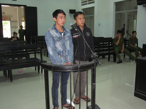 Đi trả thù giúp em trai bạn, nhóm thanh niên lĩnh án Đi trả thù giúp em trai bạn, nhóm thanh niên lĩnh án