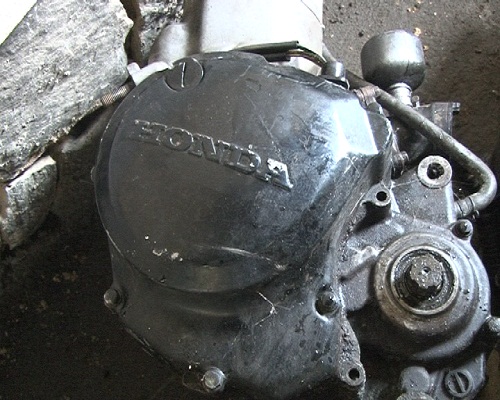 Phát hiện cơ sở “xẻ thịt” phụ tùng xe mô tô lậu Phát hiện cơ sở “xẻ thịt” phụ tùng xe mô tô lậu