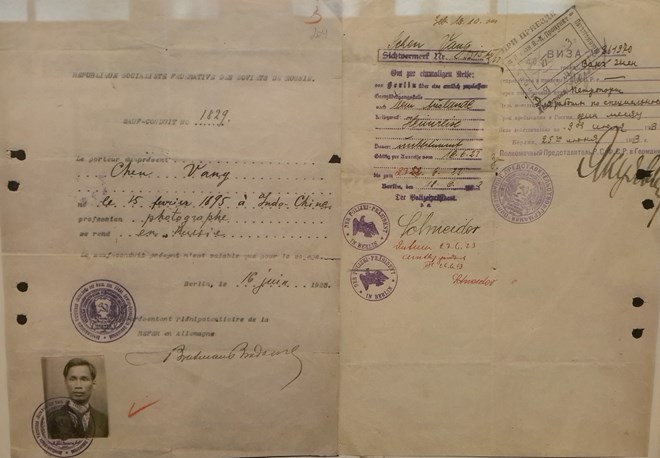 Lần đầu tiên triển lãm về tư liệu Chủ tịch Hồ Chí Minh