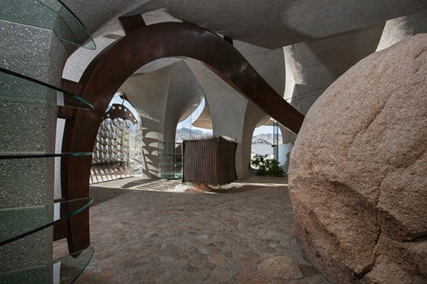 Biệt thự độc 3 triệu đô giữa sa mạc