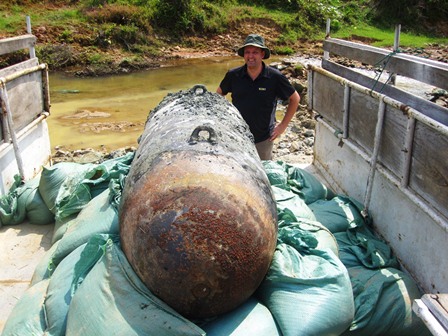 Thót tim xem quá trình di dời, hủy nổ bom 