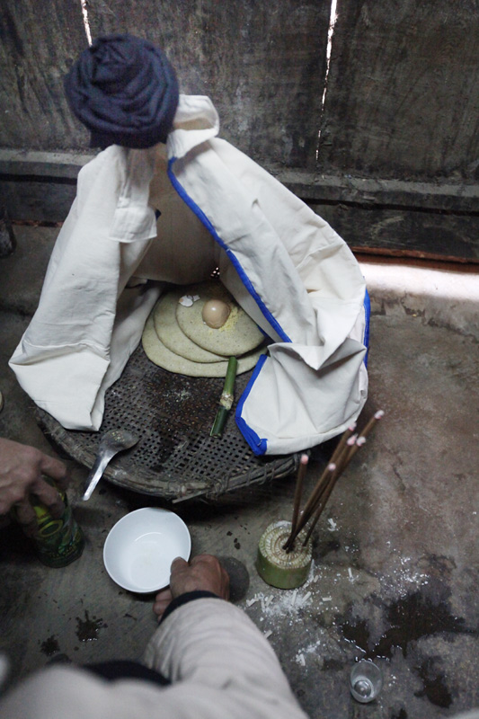 Xem hỏa táng, cúng 'ma khô' ở Tây Bắc