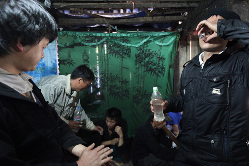 Xem hỏa táng, cúng 'ma khô' ở Tây Bắc