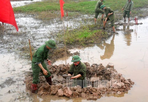 Công binh Việt Nam nỗ lực quét sạch 