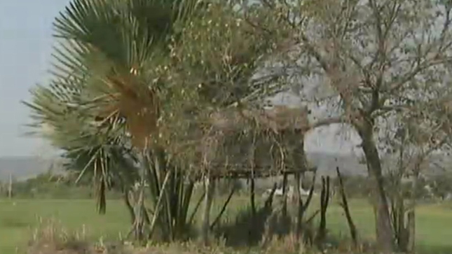 Huyền tích gươm thần và “Vua lửa” ở Tây Nguyên Huyền tích gươm thần và “Vua lửa” ở Tây Nguyên