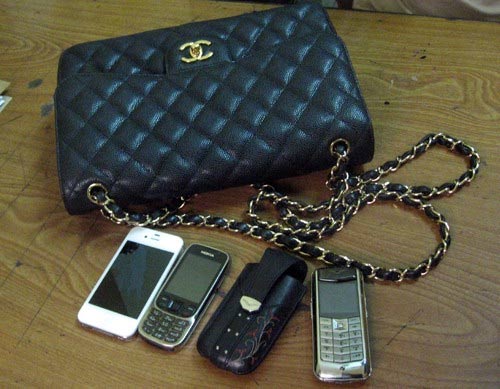 Hai gã trai hành hạ người tình sau khi 'chăn gối'