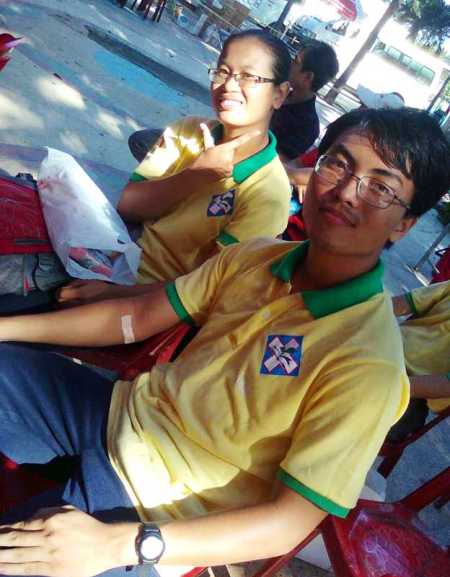 Chàng sinh viên 9X tình nguyện dạy học cho trẻ khiếm thị