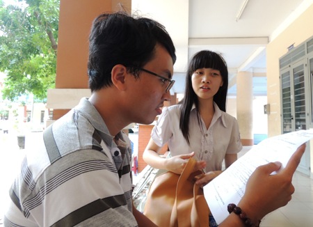 Chàng sinh viên 9X tình nguyện dạy học cho trẻ khiếm thị