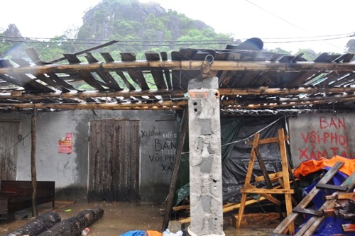 TP Móng Cái ngổn ngang khi bão Thần Sấm đi qua