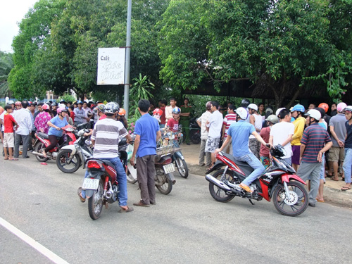 Điều tra vụ hai mẹ con chết trong phòng ngủ Điều tra vụ hai mẹ con chết trong phòng ngủ