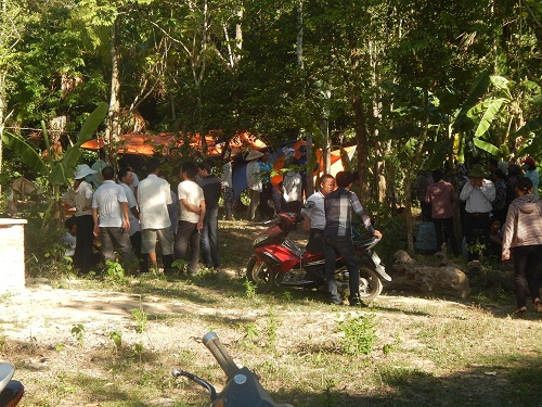 Phát hiện thi thể cô giáo trẻ dưới giếng nhà hàng xóm