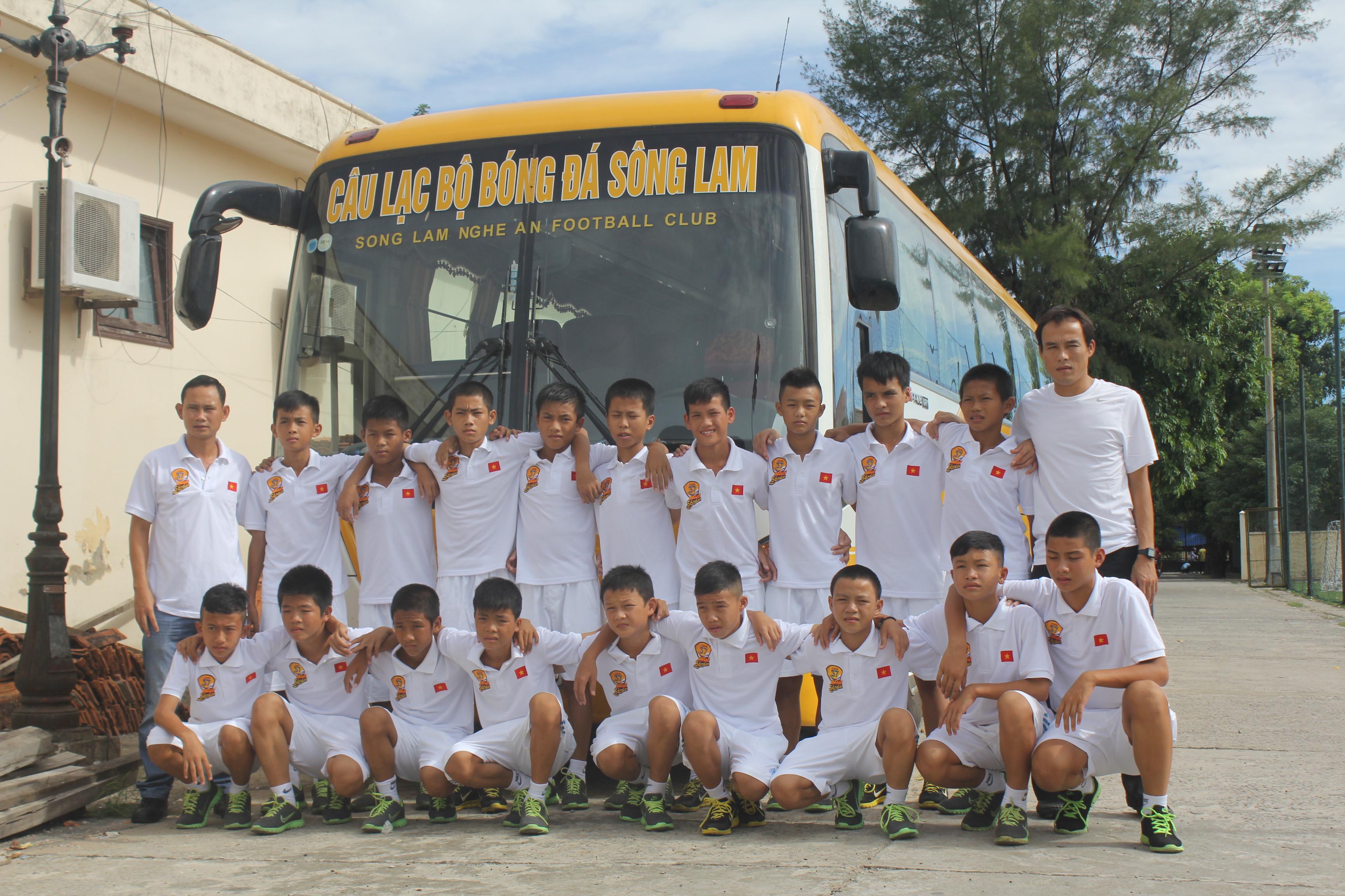 U.13 Sông Lam Nghệ An “Đông du”