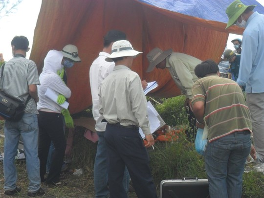 Phát hiện thi thể cô gái mất tích bên bờ ruộng, tay chân bị trói