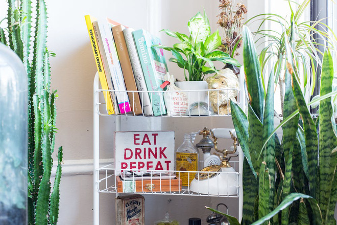 Căn hộ 30m² nhưng có cả góc thiền và khu vườn xanh mướt mắt của cặp đôi cá tính - Ảnh 7. Căn hộ 30m² nhưng có cả góc thiền và khu vườn xanh mướt mắt của cặp đôi cá tính - Ảnh 7.