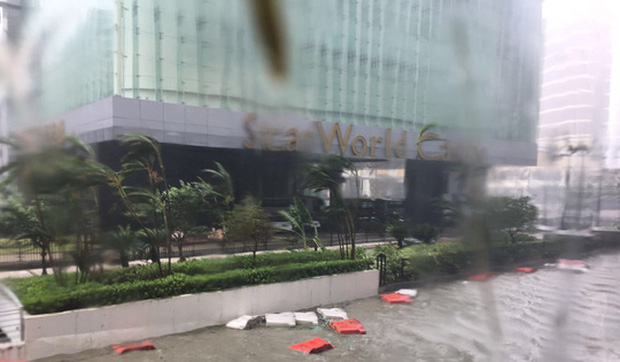 Càn quét Hồng Kông, Macau, bão Hato tràn vào Trung Quốc - Ảnh 3. Càn quét Hồng Kông, Macau, bão Hato tràn vào Trung Quốc - Ảnh 3.