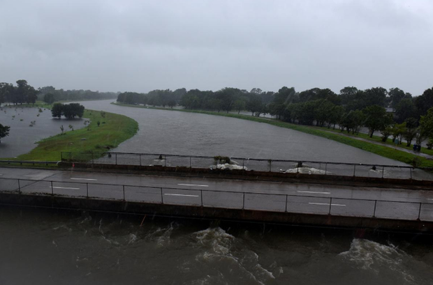 Tấm ảnh ám ảnh của nạn nhân thiệt mạng trong bão Harvey - Ảnh 13. Tấm ảnh ám ảnh của nạn nhân thiệt mạng trong bão Harvey - Ảnh 13.