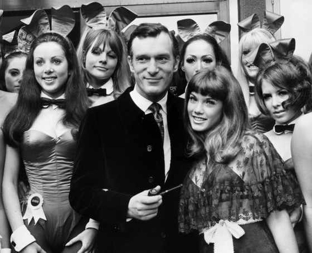 Nhìn lại những tháng năm thăng trầm của huyền thoại Hugh Hefner với Playboy, cuốn tạp chí nổi tiếng bậc nhất thế giới - Ảnh 3. Nhìn lại những tháng năm thăng trầm của huyền thoại Hugh Hefner với Playboy, cuốn tạp chí nổi tiếng bậc nhất thế giới - Ảnh 3.