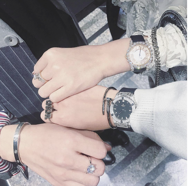 Hội nhà giàu Rich kids of Vietnam khoe gì nhiều nhất trên Instagram? - Ảnh 3. Hội nhà giàu Rich kids of Vietnam khoe gì nhiều nhất trên Instagram? - Ảnh 3.