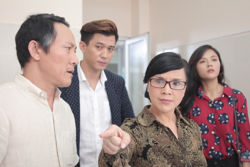 Giải trí - NSND Lan Hương: 'Nhiều người hỏi thẳng tôi - Chị đi phẫu thuật thẩm mỹ à?' (Hình 4).