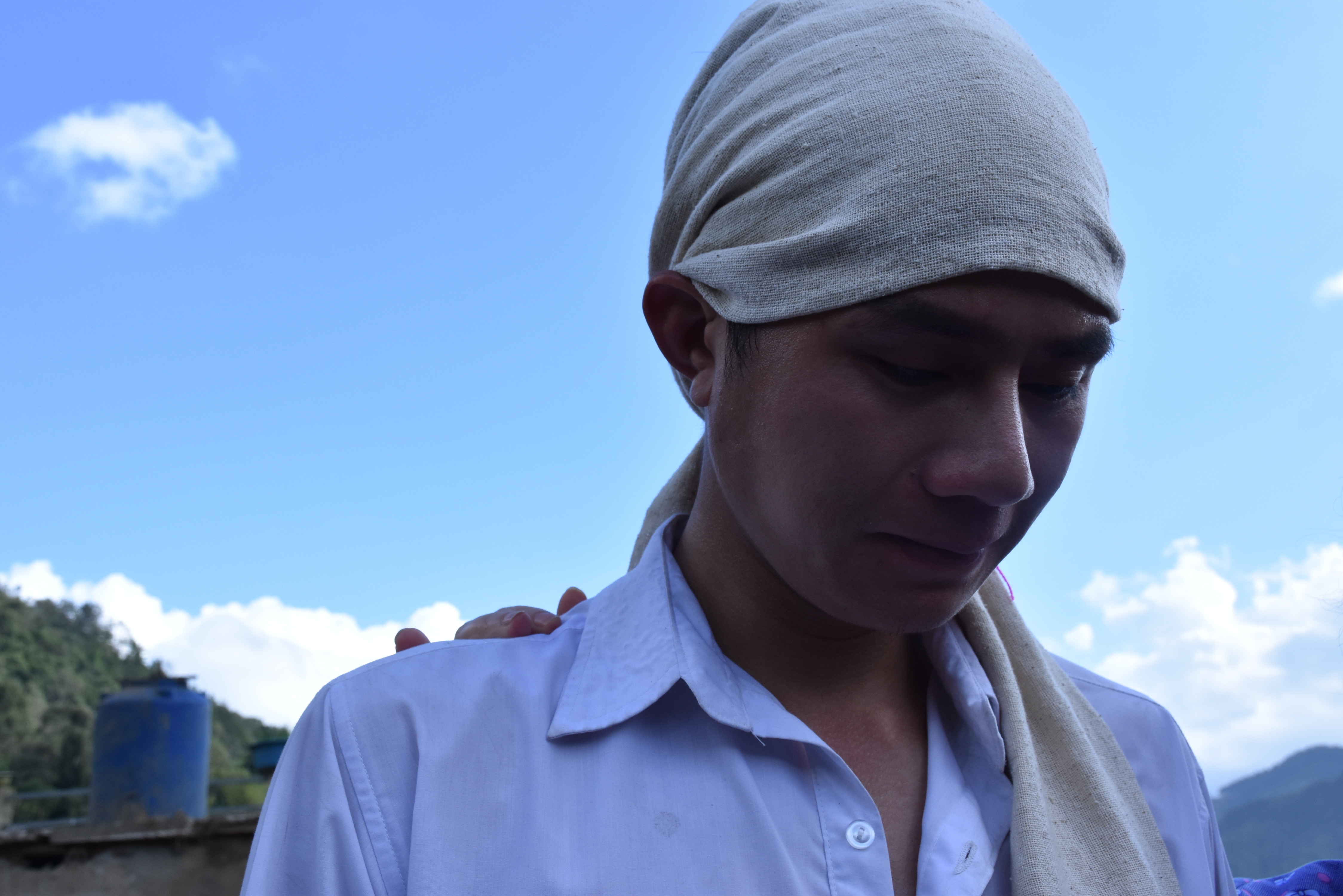 Chính trị - Xã hội - Chết lặng sau cuộc gọi: 'Cậu ơi về ngay đi, nhà 5 người bị lũ cuốn hết rồi' (Hình 3).