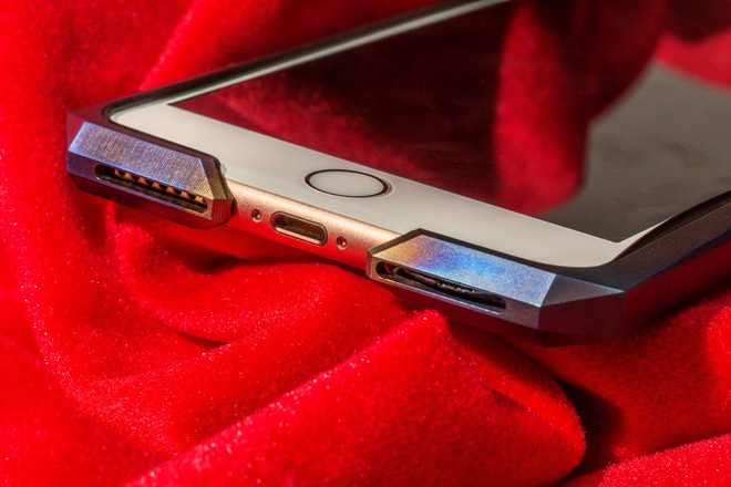 Đây là chiếc case iPhone đắt hơn cả iPhone X bản cao cấp nhất - Ảnh 14. Đây là chiếc case iPhone đắt hơn cả iPhone X bản cao cấp nhất - Ảnh 14.