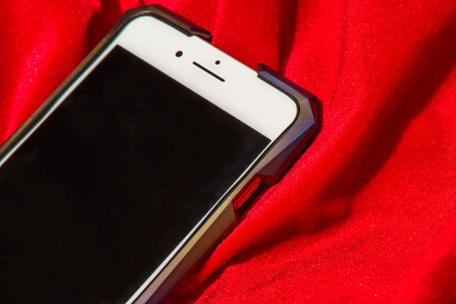 Đây là chiếc case iPhone đắt hơn cả iPhone X bản cao cấp nhất - Ảnh 8. Đây là chiếc case iPhone đắt hơn cả iPhone X bản cao cấp nhất - Ảnh 8.