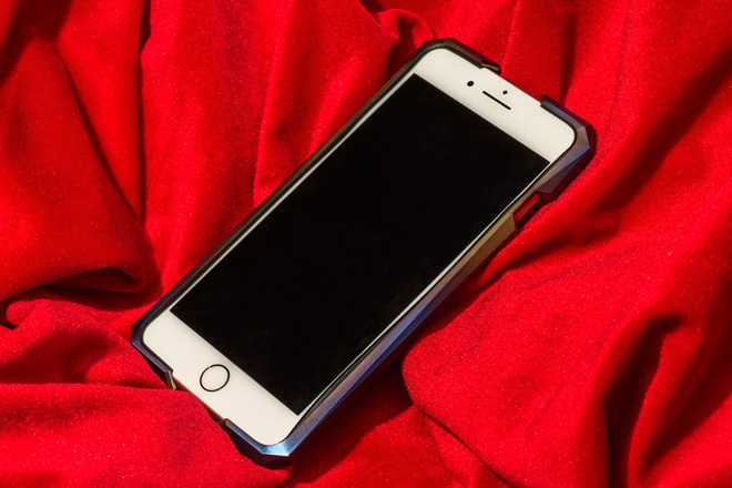 Đây là chiếc case iPhone đắt hơn cả iPhone X bản cao cấp nhất - Ảnh 9. Đây là chiếc case iPhone đắt hơn cả iPhone X bản cao cấp nhất - Ảnh 9.