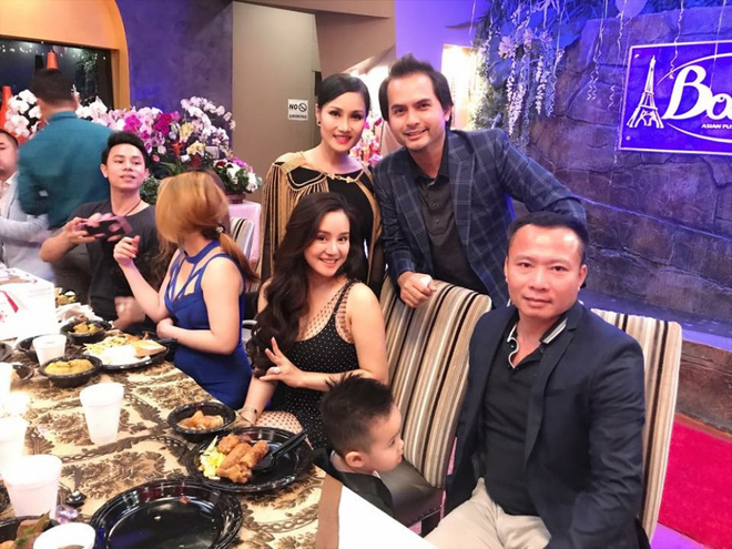 Rò rỉ chân dung chồng đại gia giấu mặt bấy lâu của Vy Oanh - Ảnh 3. Rò rỉ chân dung chồng đại gia giấu mặt bấy lâu của Vy Oanh - Ảnh 3.