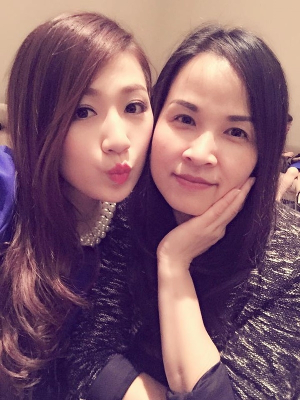 Hé lộ chân dung những bà mẹ ít khi khoe của dàn mỹ nhân Vbiz trong ngày 20/10 - Ảnh 15. Hé lộ chân dung những bà mẹ ít khi khoe của dàn mỹ nhân Vbiz trong ngày 20/10 - Ảnh 15.